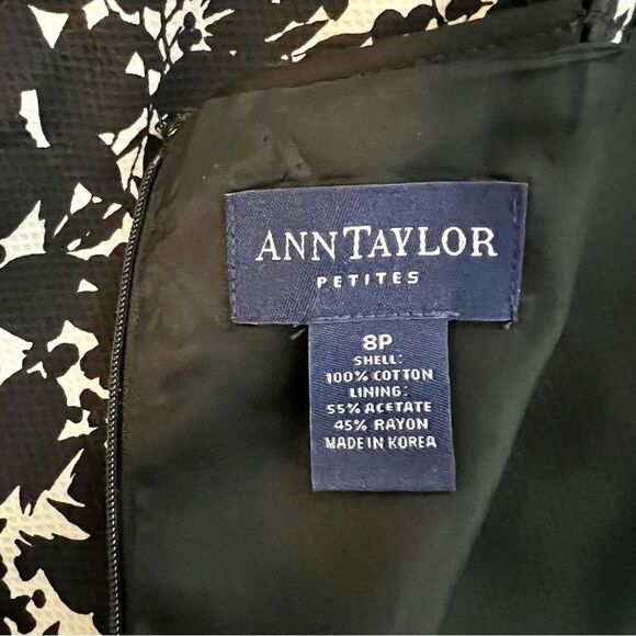 ANN TAYLOR Vintage Floral Sheath Dress Square Neck Black White Size 8P - Picture 7 of 8